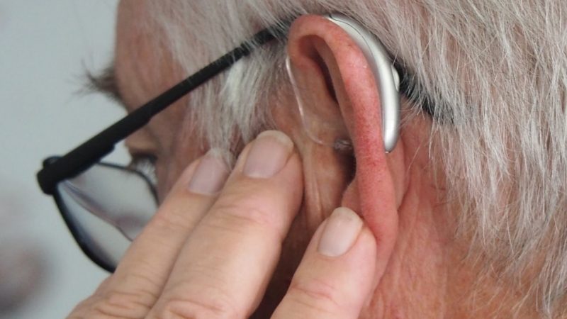 科技智能生活︰助聽器與 IoT 的雙重裨益